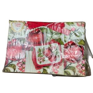 Vintage 1960/70 kitchen charm color fast all cotton towel ensemble USA made